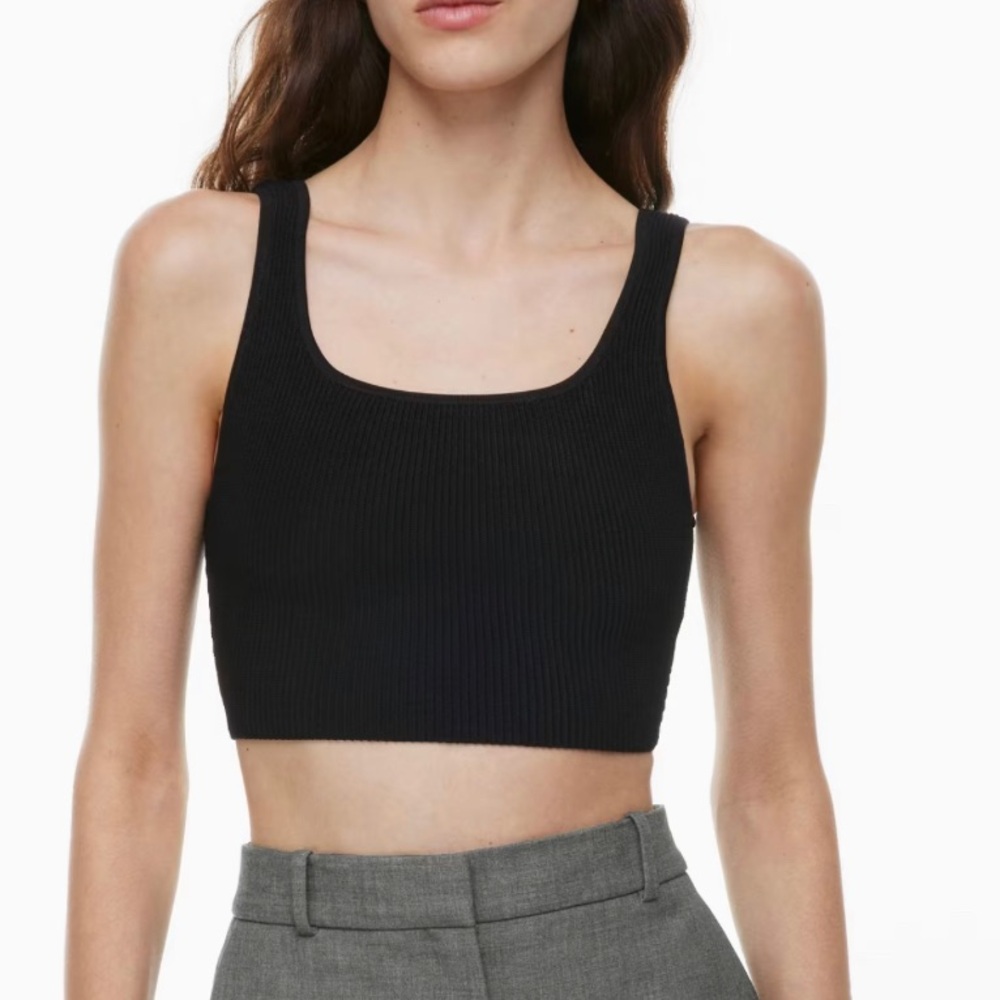 Aritzia Babaton Sculpt Knit Squareneck Cropped Tank Size S. Tags Attached.